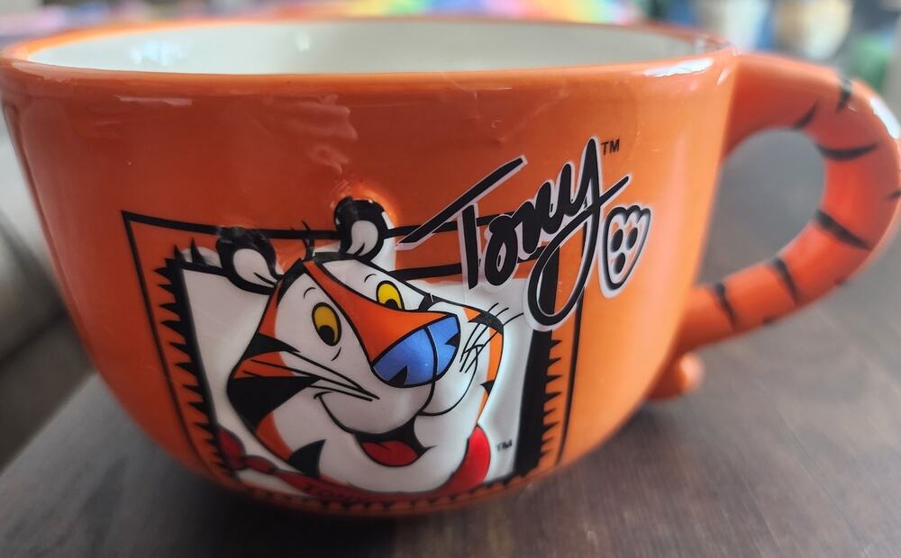 2005 Kellogg Tony the Tiger Orange Coffee Tea Cereal Soup Mug